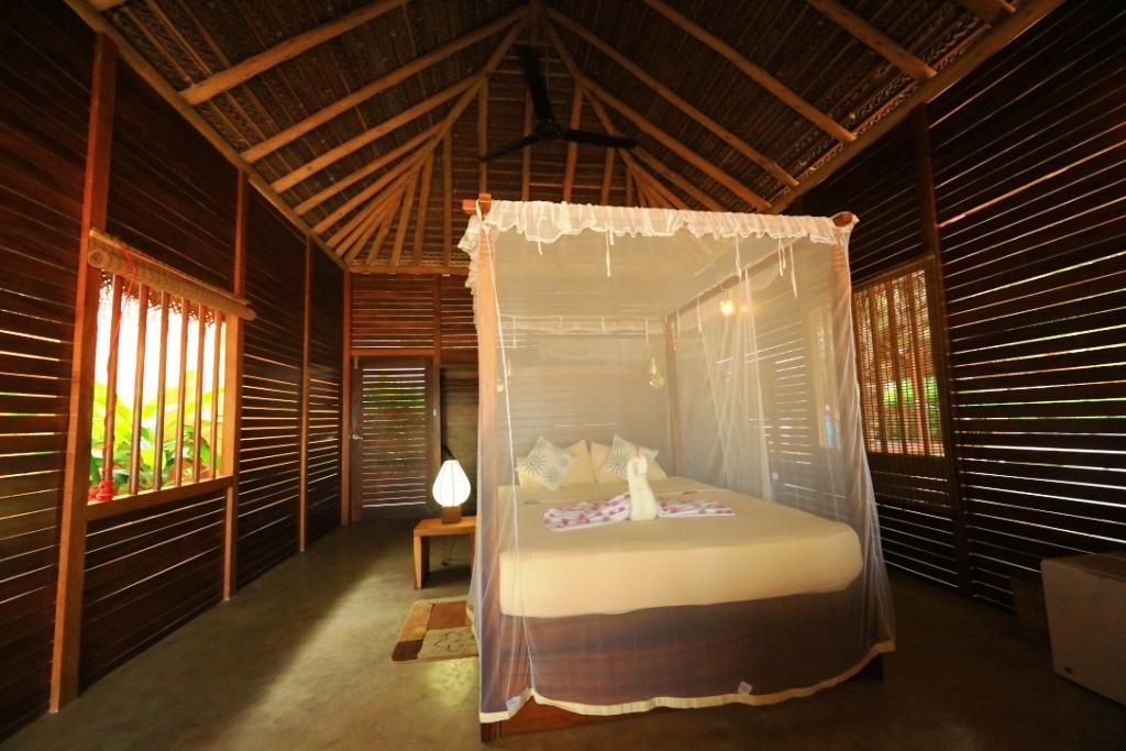 Mangrove Beach Cabana Тангале Екстериор снимка