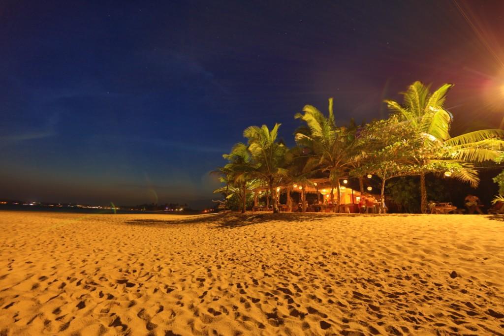 Mangrove Beach Cabana Тангале Екстериор снимка