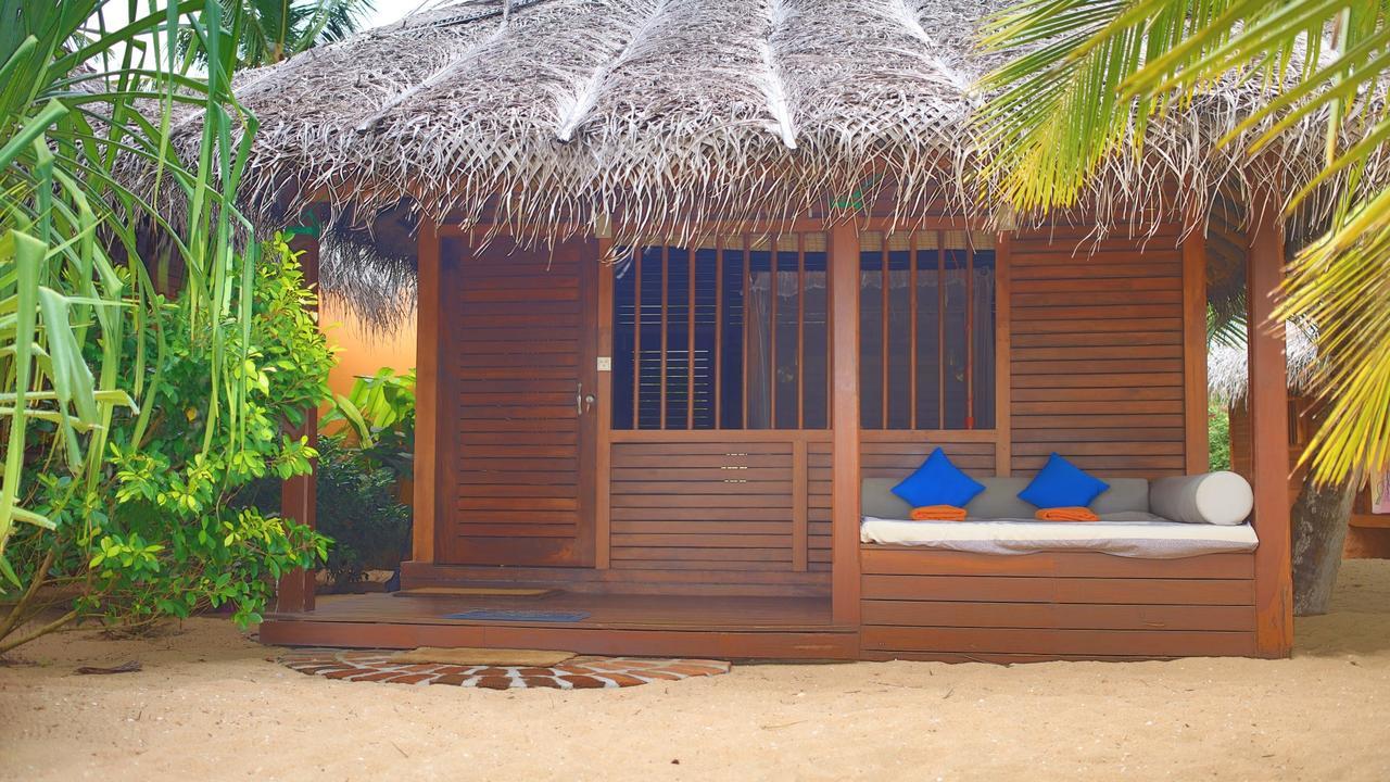 Mangrove Beach Cabana Тангале Екстериор снимка