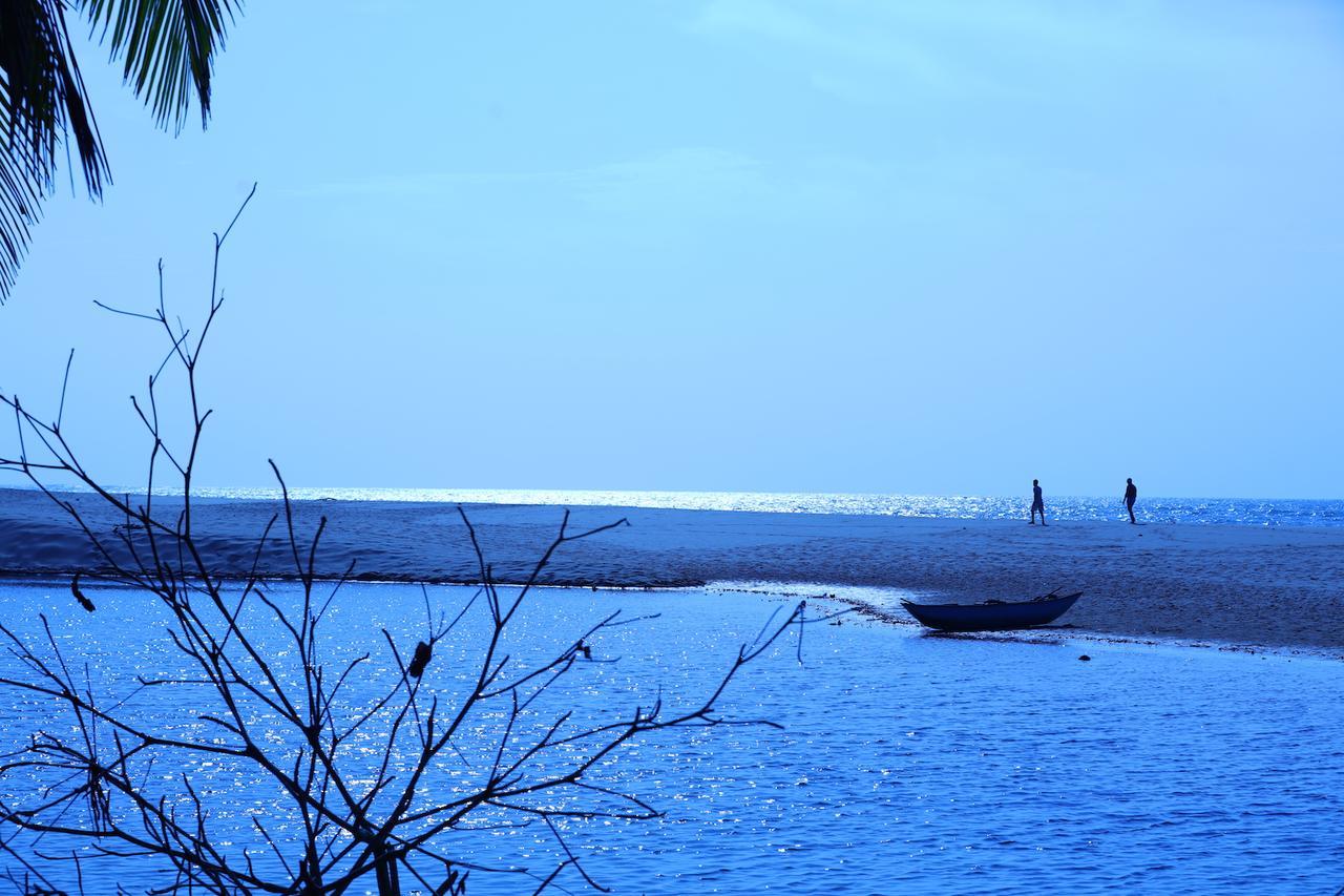 Mangrove Beach Cabana Тангале Екстериор снимка