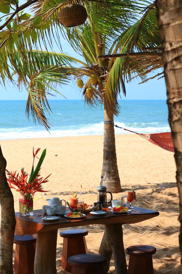 Mangrove Beach Cabana Тангале Екстериор снимка